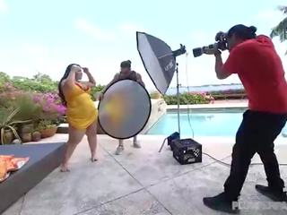 Burvīgas lielas skaistas sievietes emma bailey fucks stud photographer