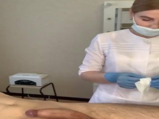 В людина кінчає powerfully право на в depilation procedure&period; як зробити ви думати я removed його sperm&quest;